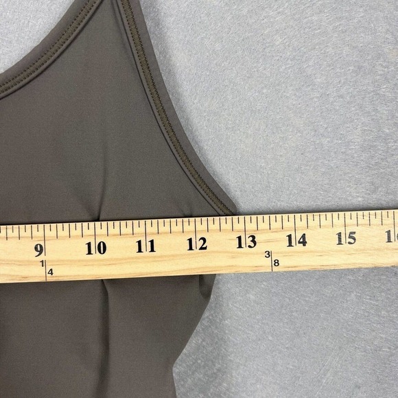 Everlane The Perform Cami Size XXS Sports Bra Camisole Taupe Athletic Crop Top - Picture 3 of 9